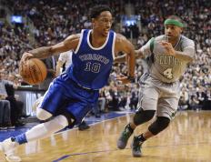 爱游戏体育- 下列错误的发球动作是 