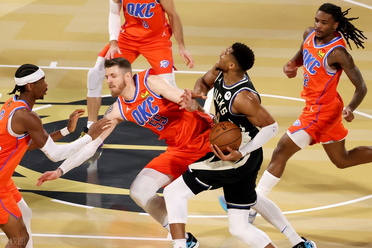 AYX-包含Rookie连续十场比赛得分超过刷新纪录,雄鹿不断突破!再创辉煌时刻的词条