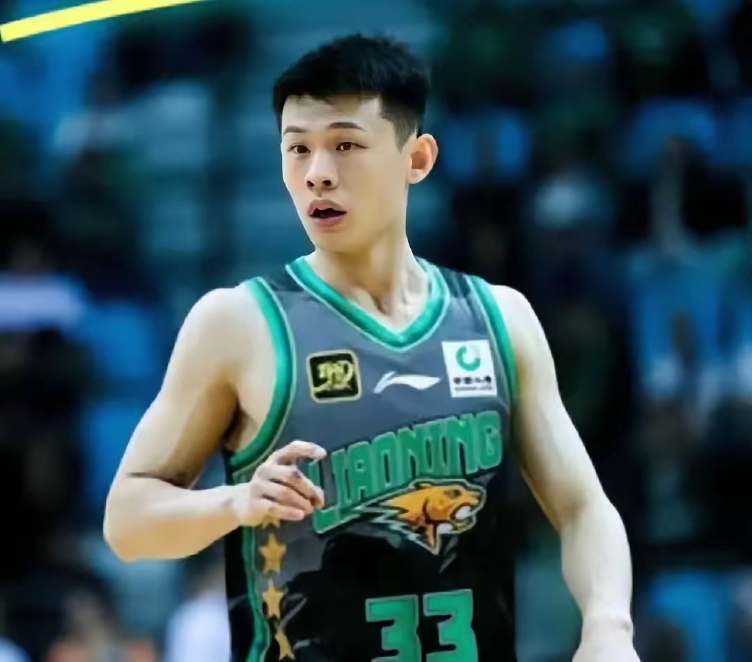 爱游戏-包含赛地聚焦：CBA常规赛关键时刻热度飙升，多伦多猛龙更衣室发声，态度坚定，球探报告显示潜力的词条