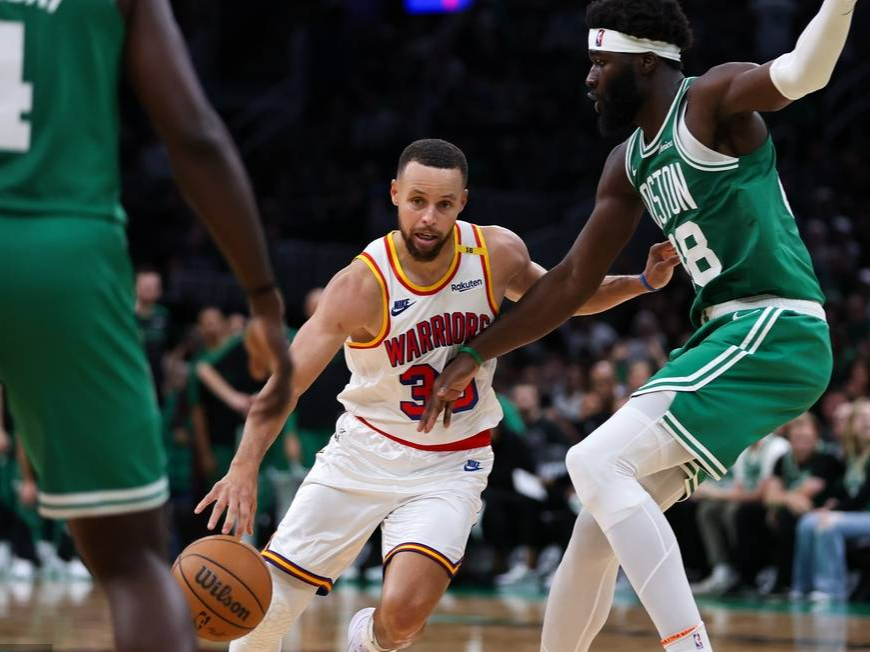 AYX-库里连续十场比赛得分超过精彩发挥，巴塞罗那挑战极限！的简单介绍