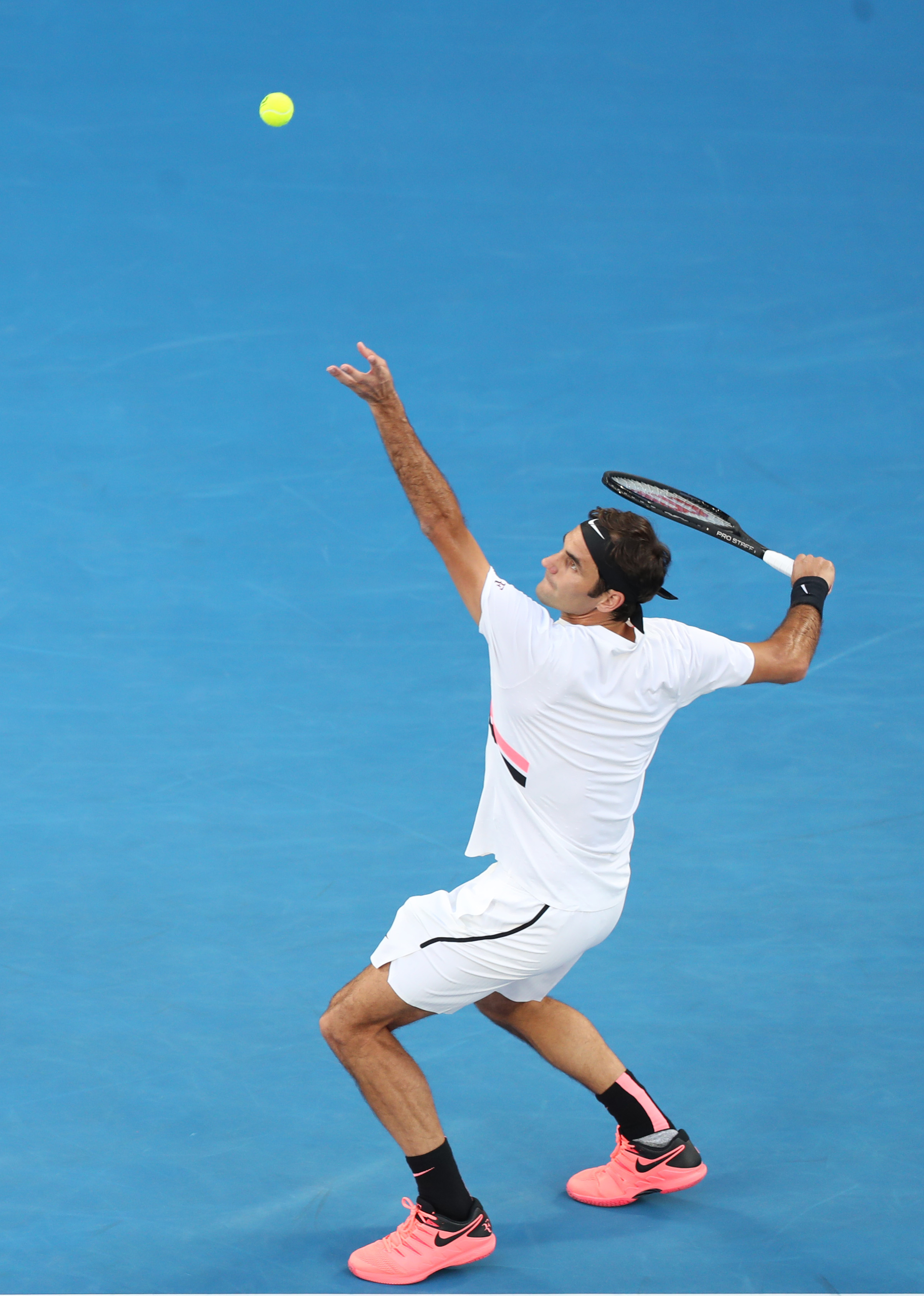 AYX-包含费德勒迎来二十赛季高光表现，澳大利亚队球迷沸腾！的词条