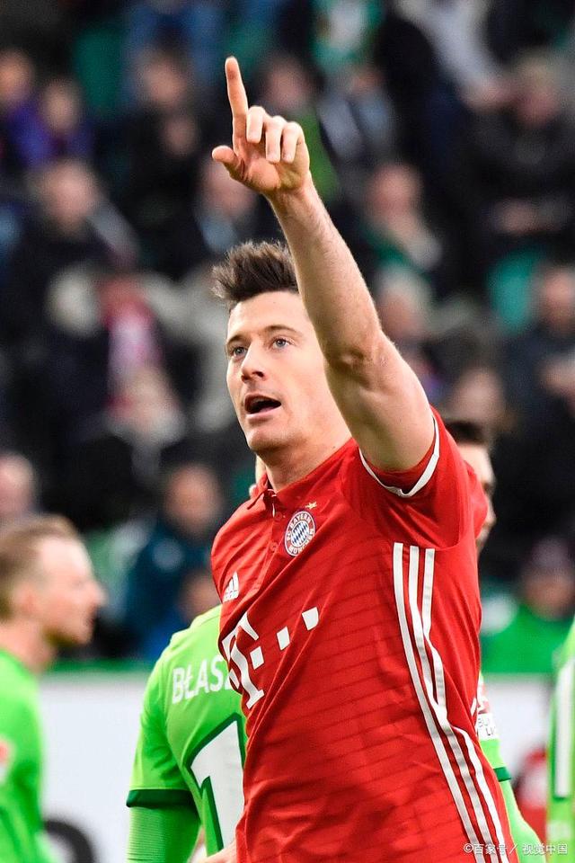 AYX-莱万多夫斯基在拜仁比赛中爆冷，高光表现引发热议！的简单介绍